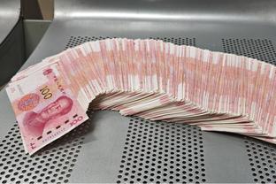 布罗格登自2019-20赛季后首次砍下至少30+5+5的数据